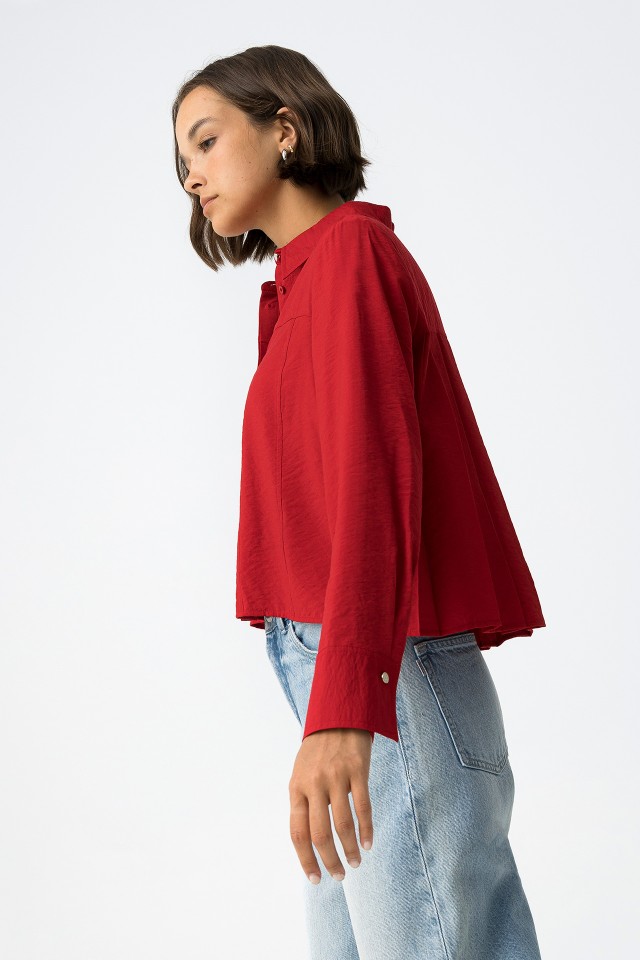 Camisa Cropped con Pliegues