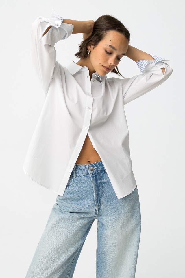 Camisa Relaxed con Botn Metlico