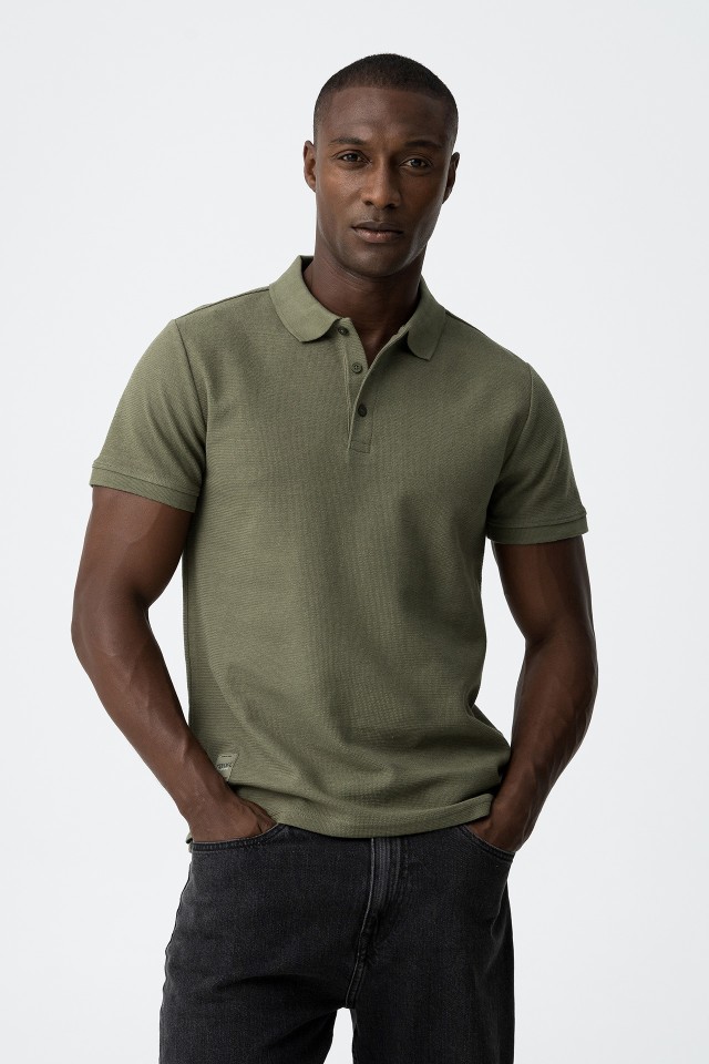 Polo Texturizada com Patch
