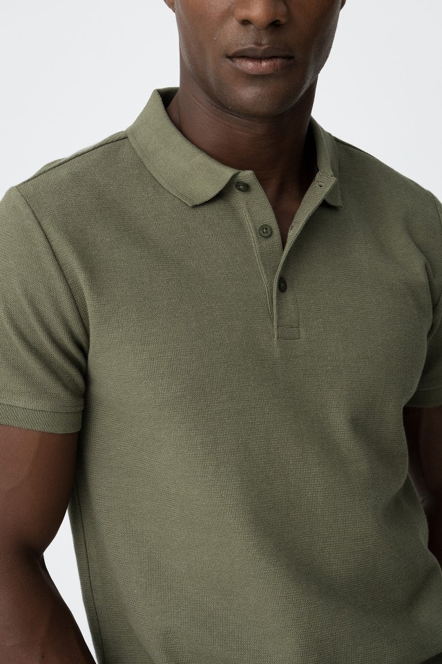Polo Texturizada com Patch