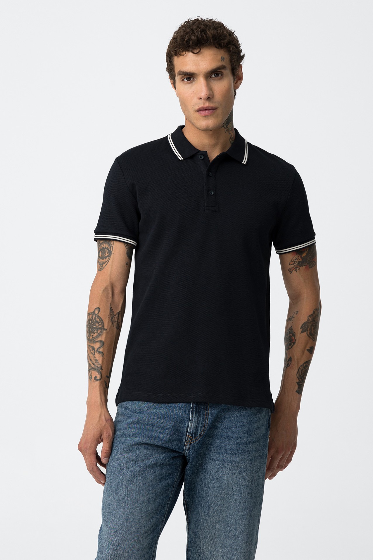 Polo com Contraste de Cor