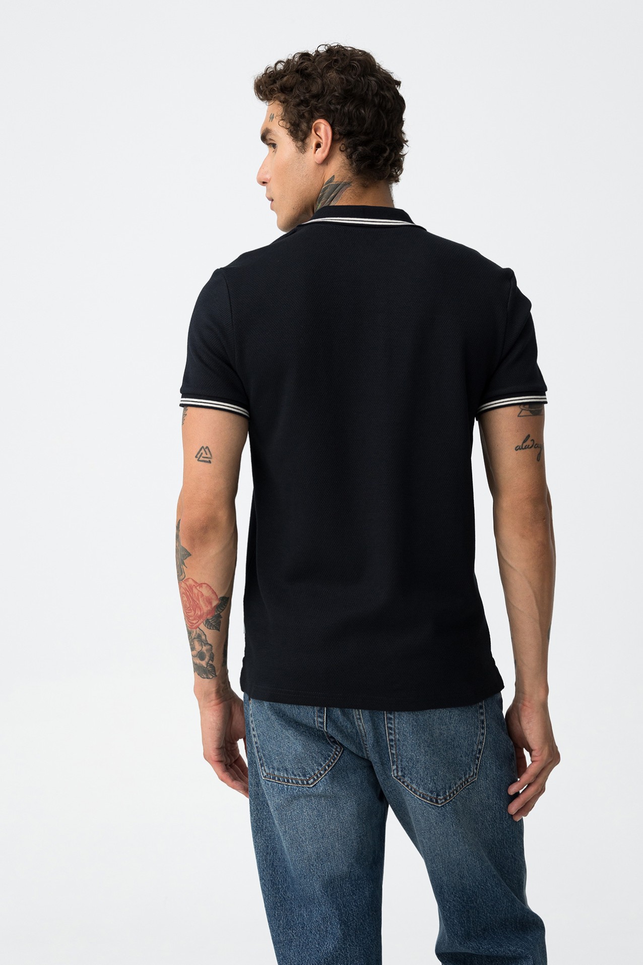 Polo com Contraste de Cor