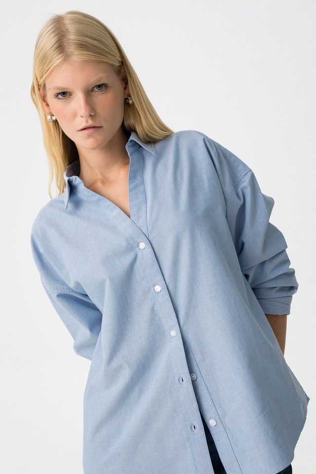 Relaxed Fit Shirt With V-Neck