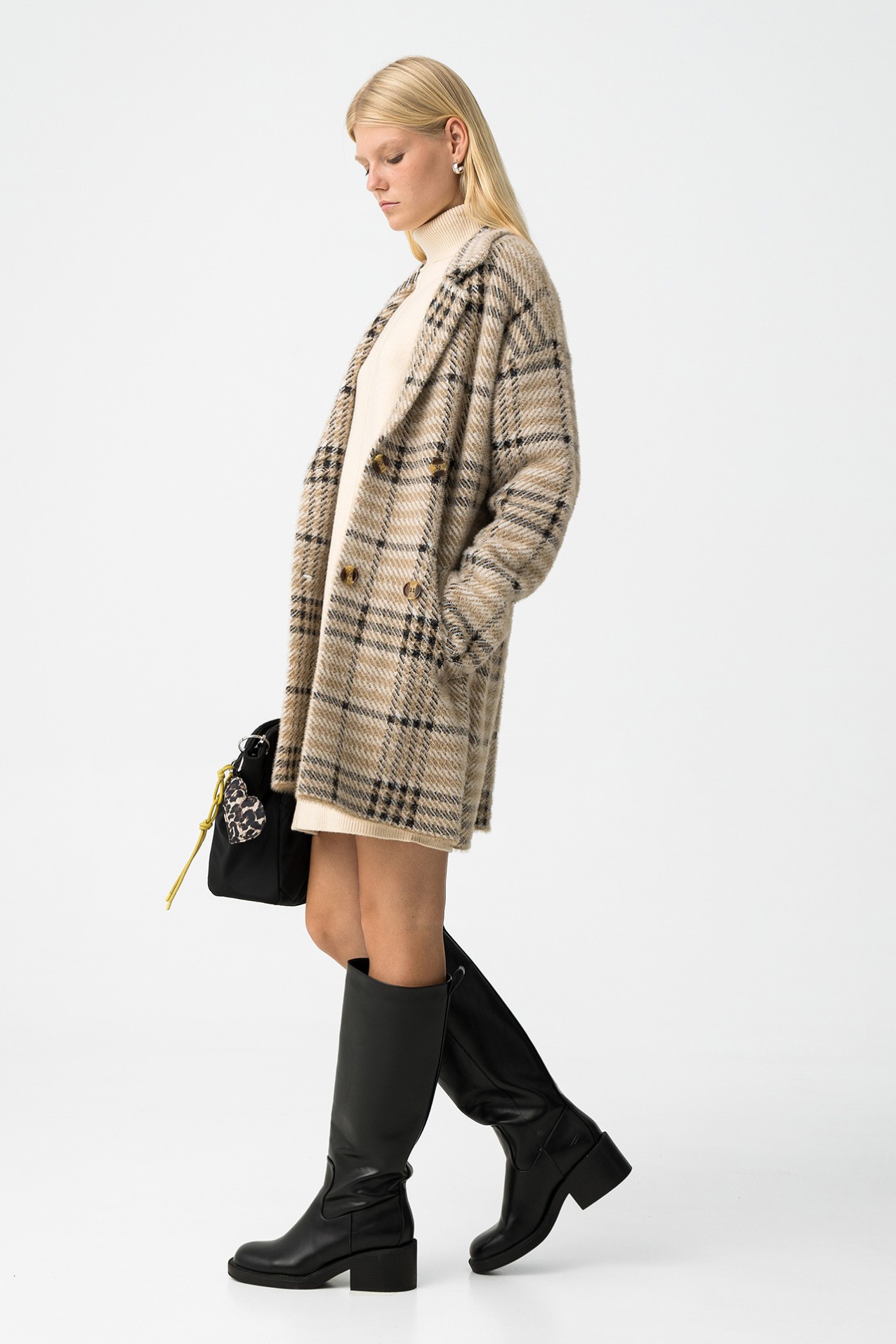 Relaxed fuzzy knit cardigan