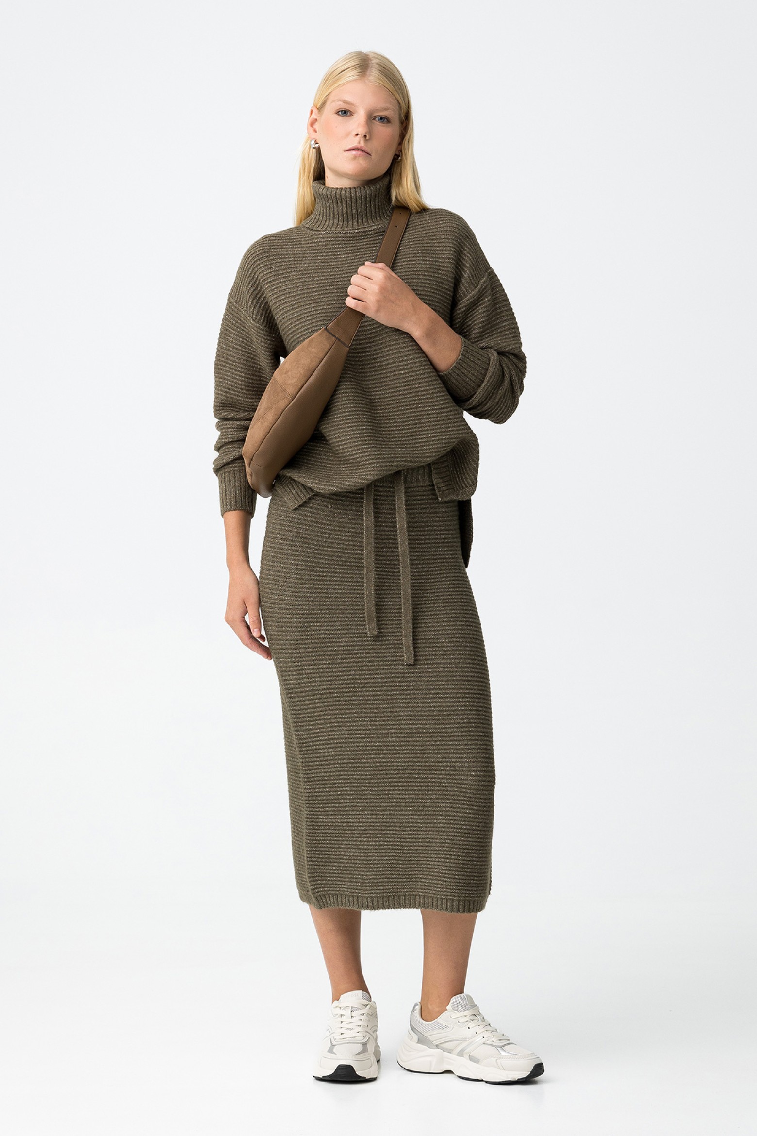 Ribbed Knit Midi Skirt