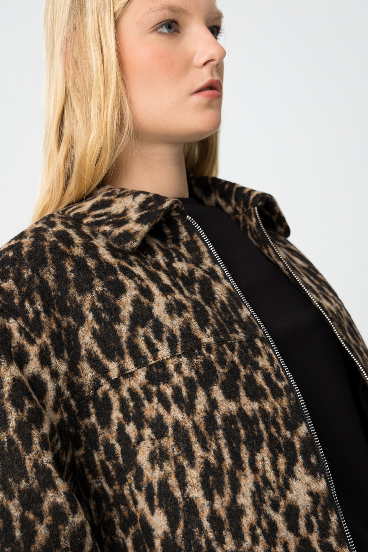 Relaxed Coat with Leopard Pattern