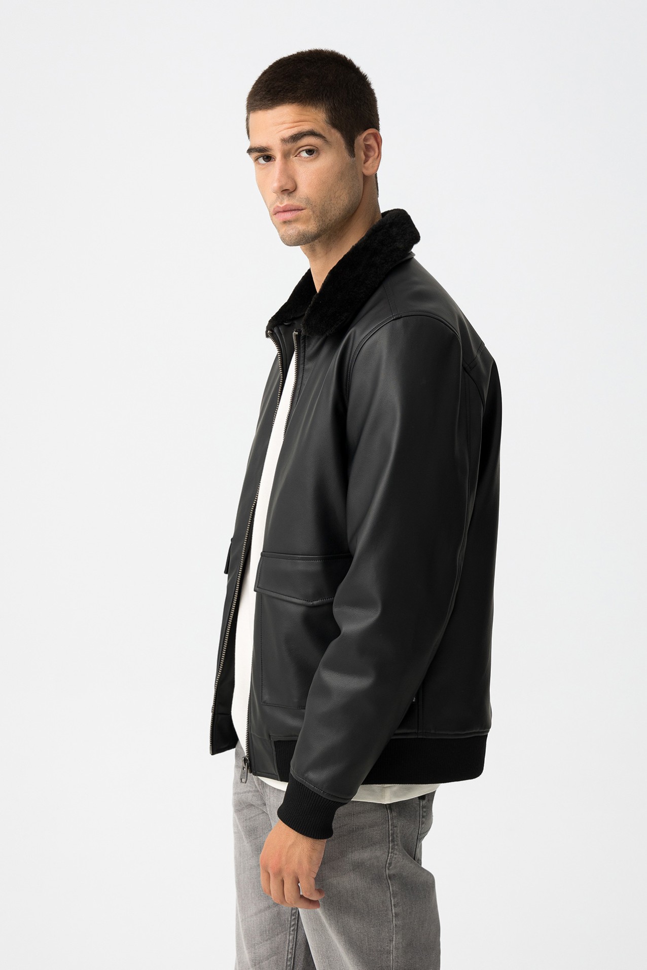 Casaco Bomber Efeito Pele