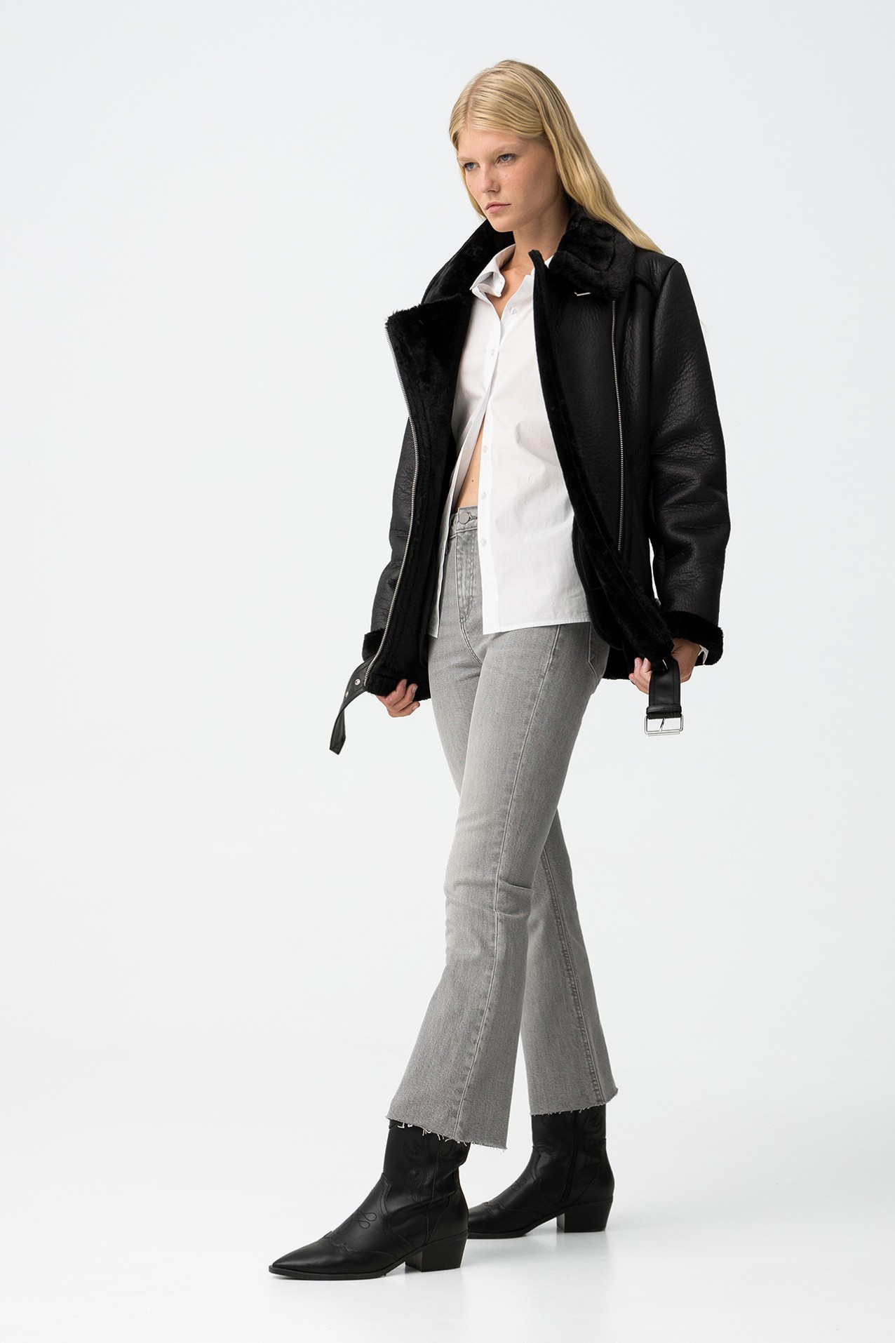 Megan Cropped Flare Jeans