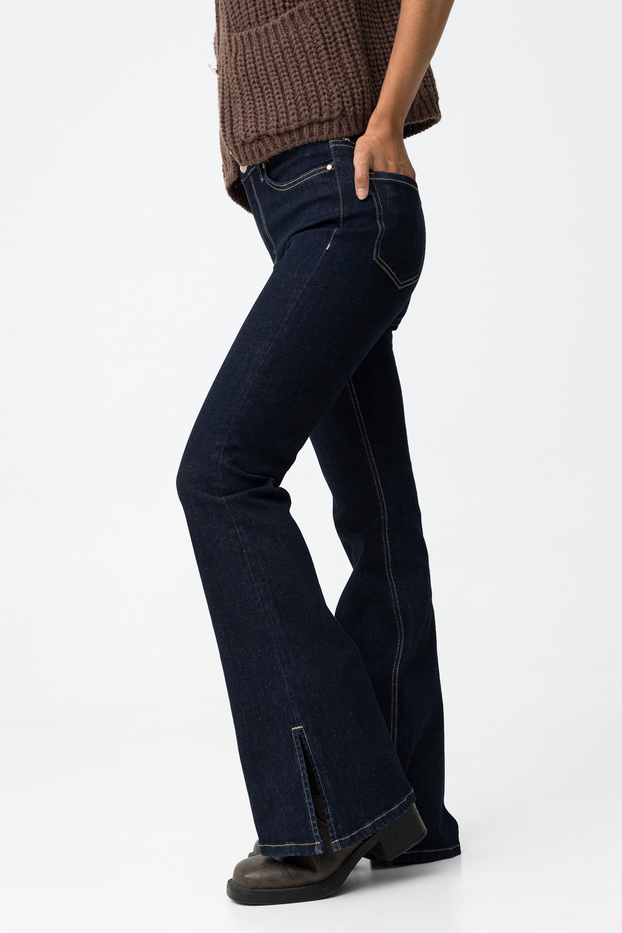 Dark Flare Jeans