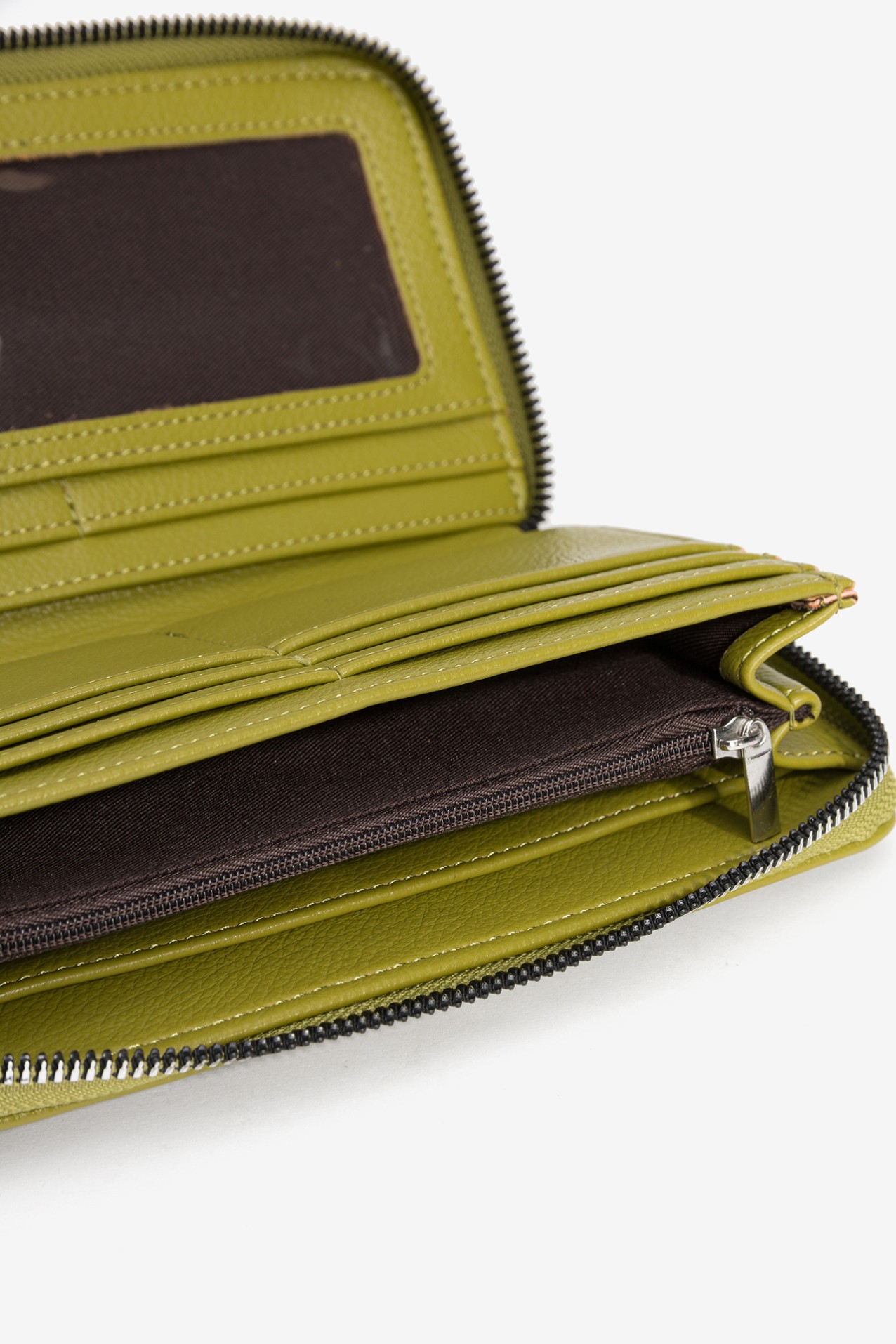 Monedero verde con cremallera