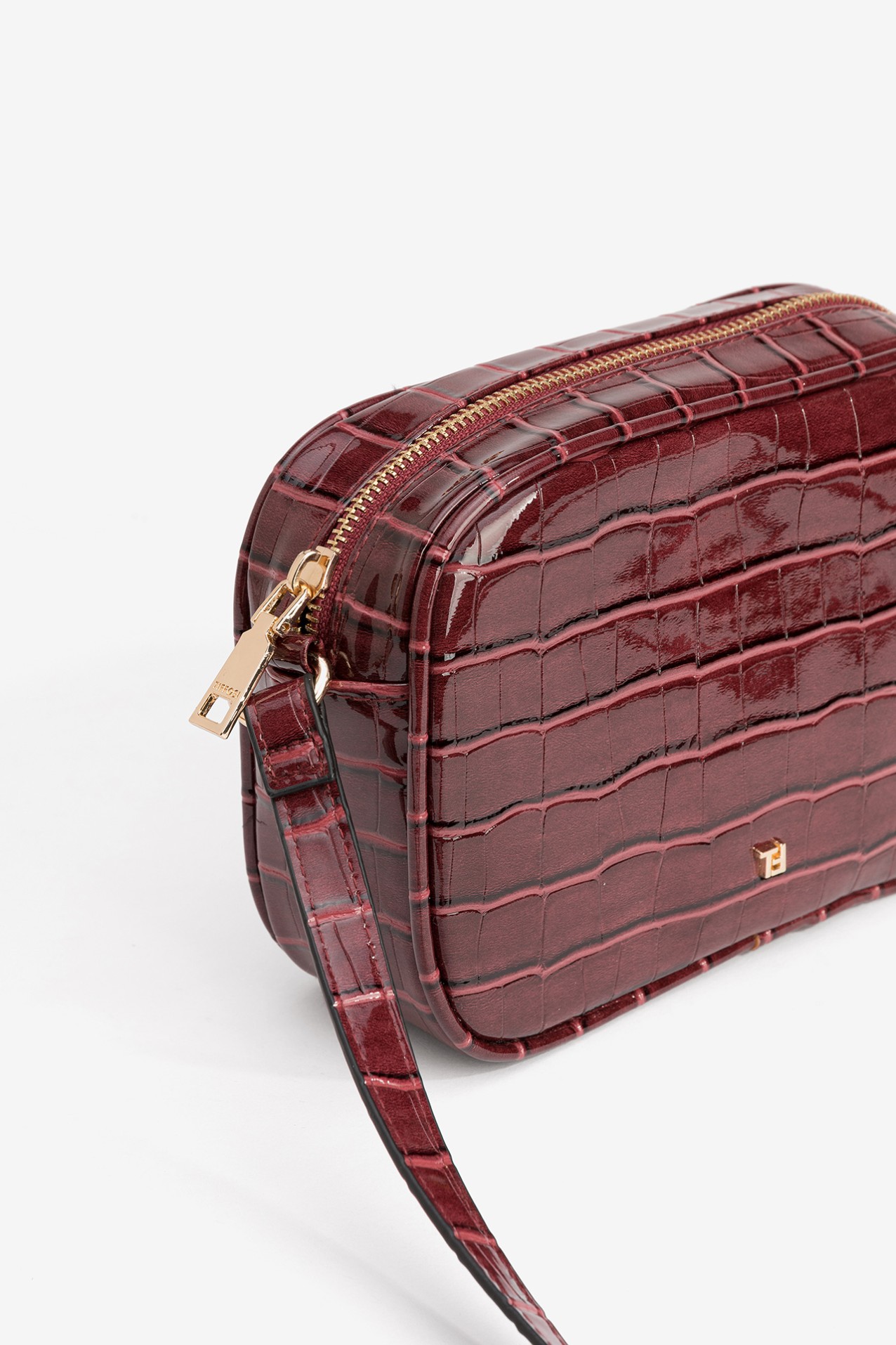 Bolso bandolera burdeos