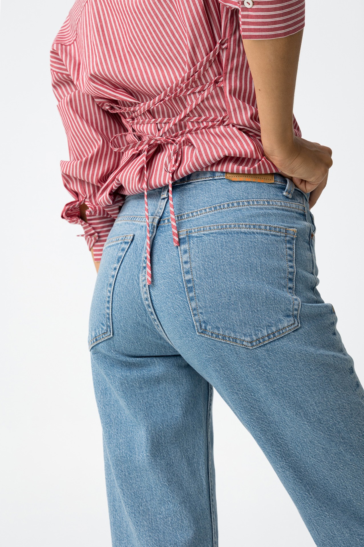 Amy Straight Fit Jeans