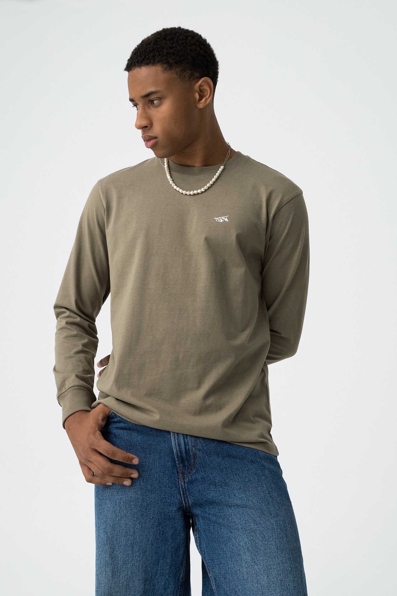 T-Shirt Manga Longa Costas Estampadas