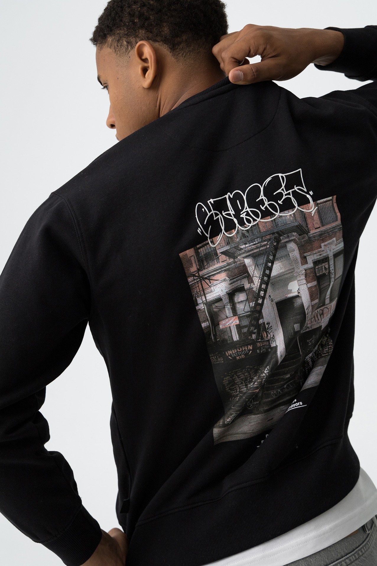 Sweat com Estampado Graffiti