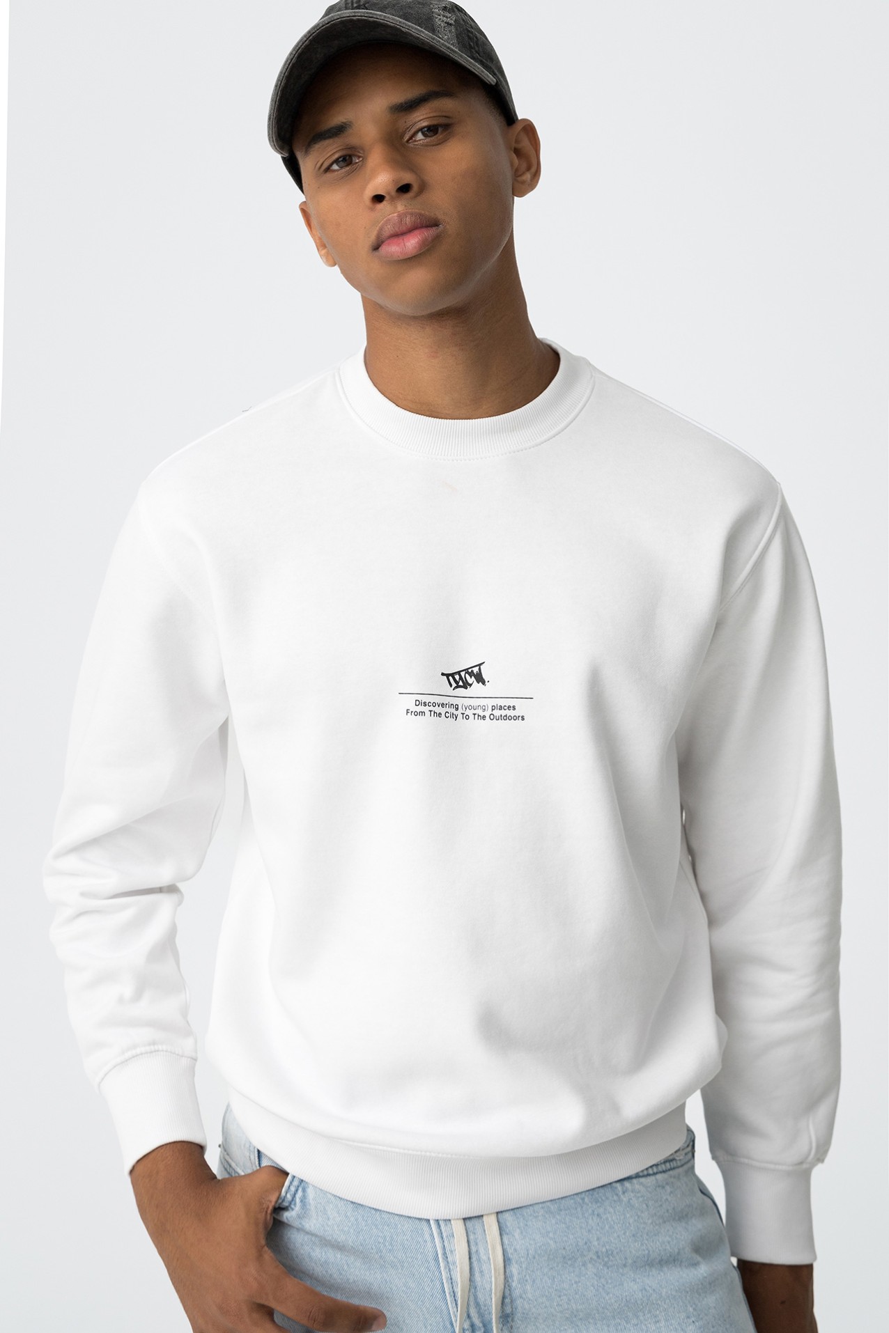 Sweat com Estampado Graffiti