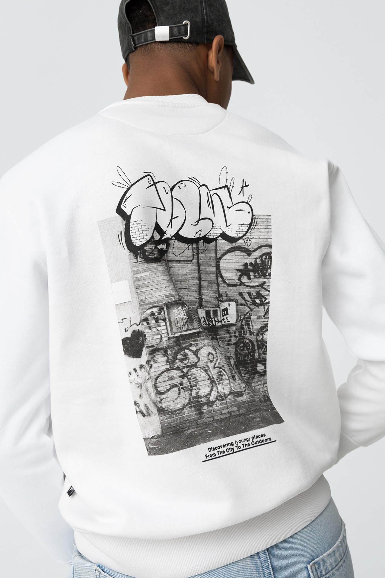 Sweat com Estampado Graffiti