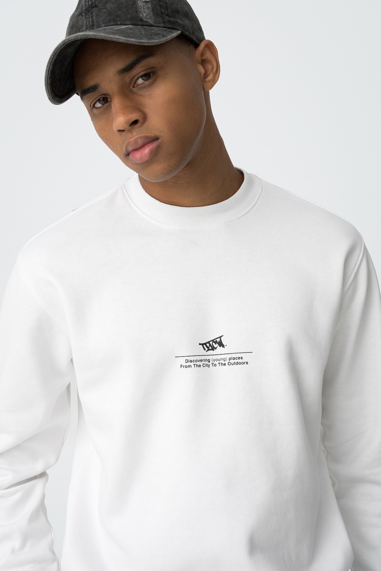 Sweat com Estampado Graffiti