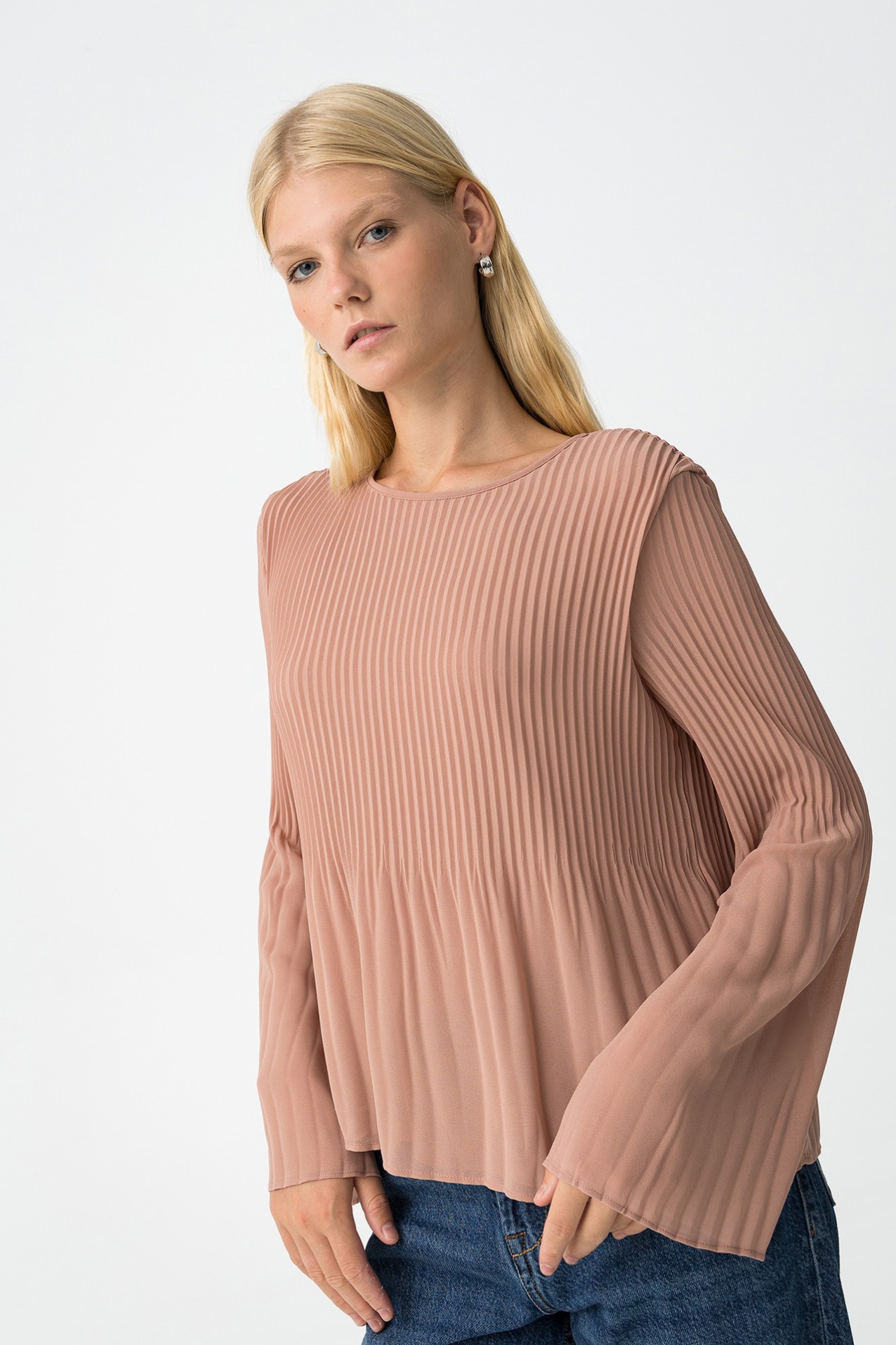 Pleated Fluid Blouse