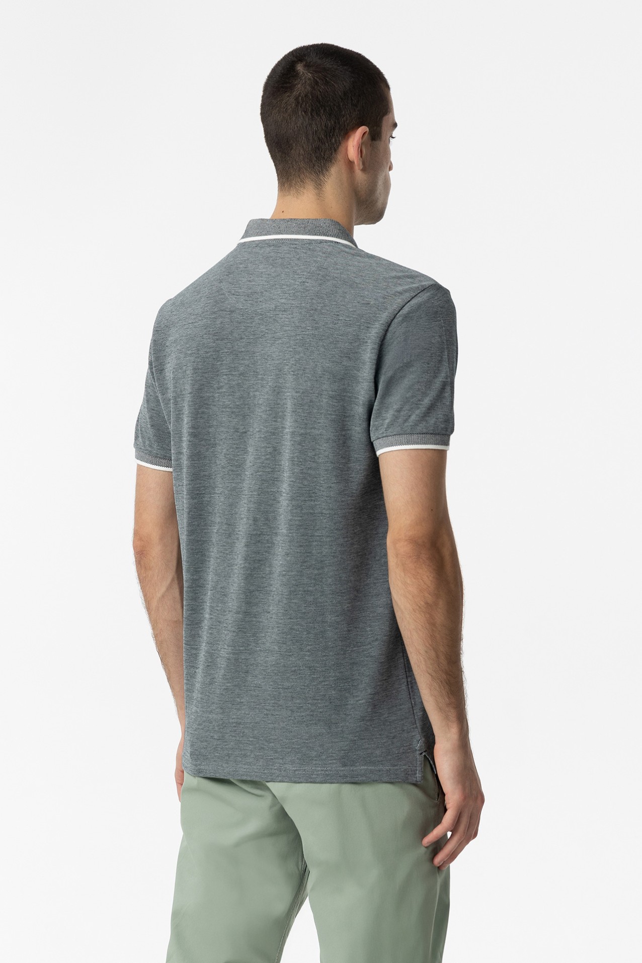 Polo Piqu Detalhe Estampado com Relevo