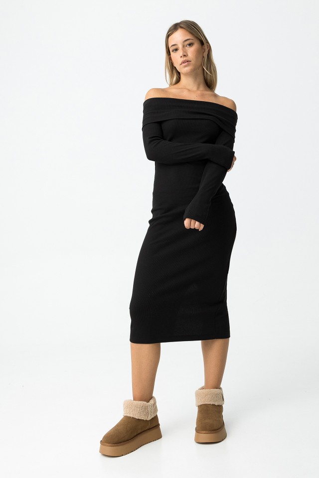 Vestido Canelado com Ombros Descobertos