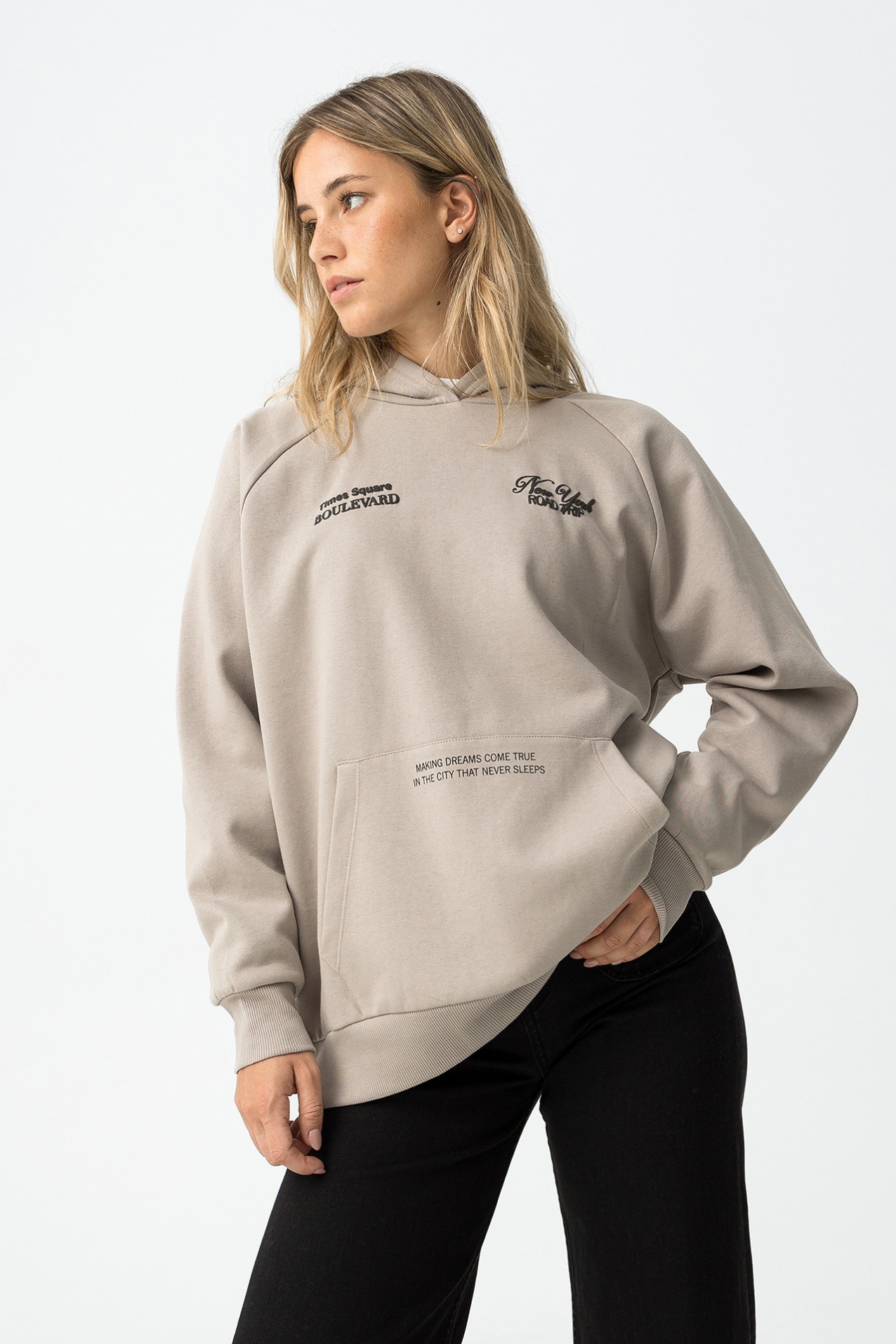 Hoodie Oversized Estampado com Relevo