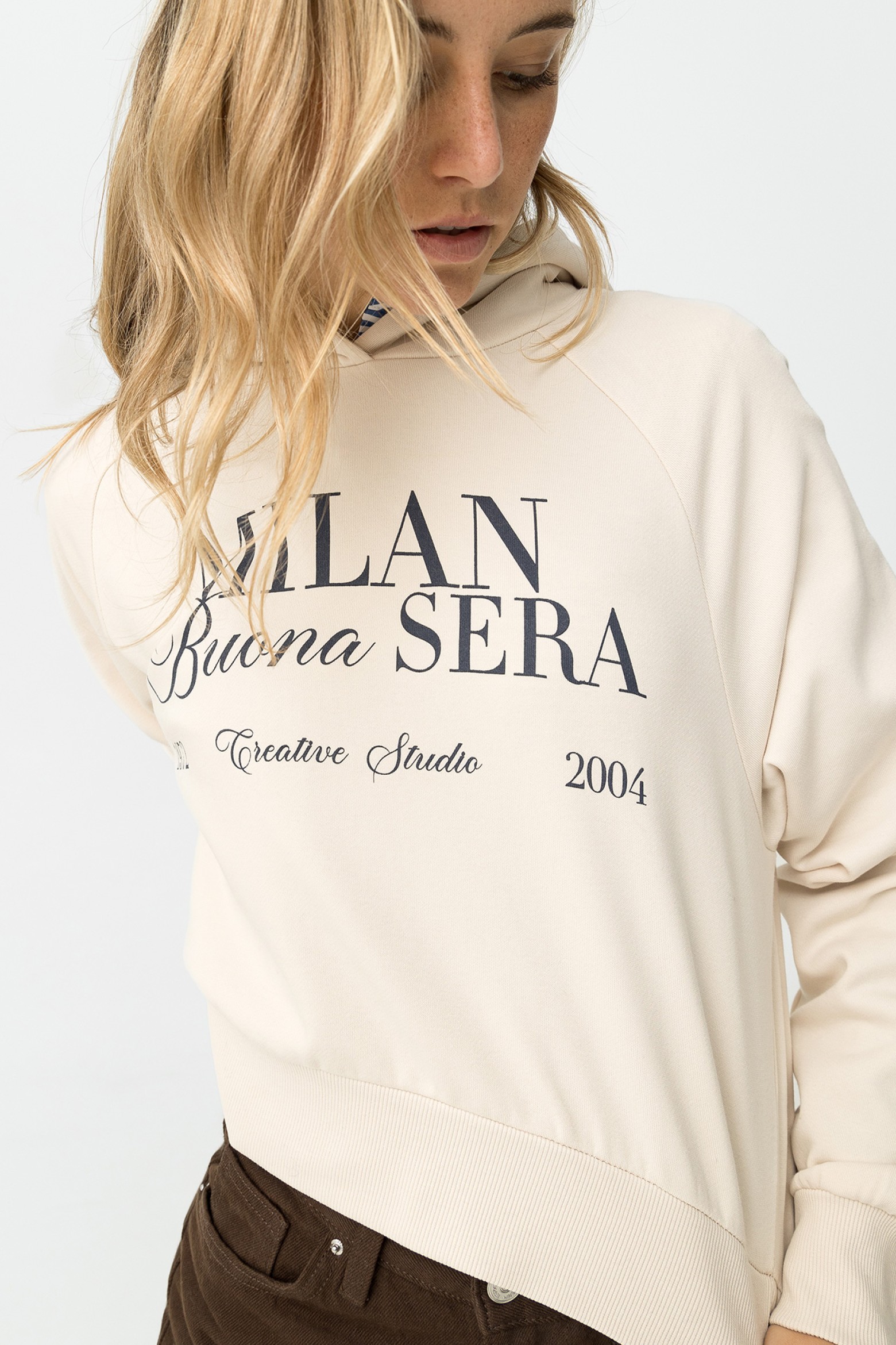 Cropped Relaxed Fit Hoodie