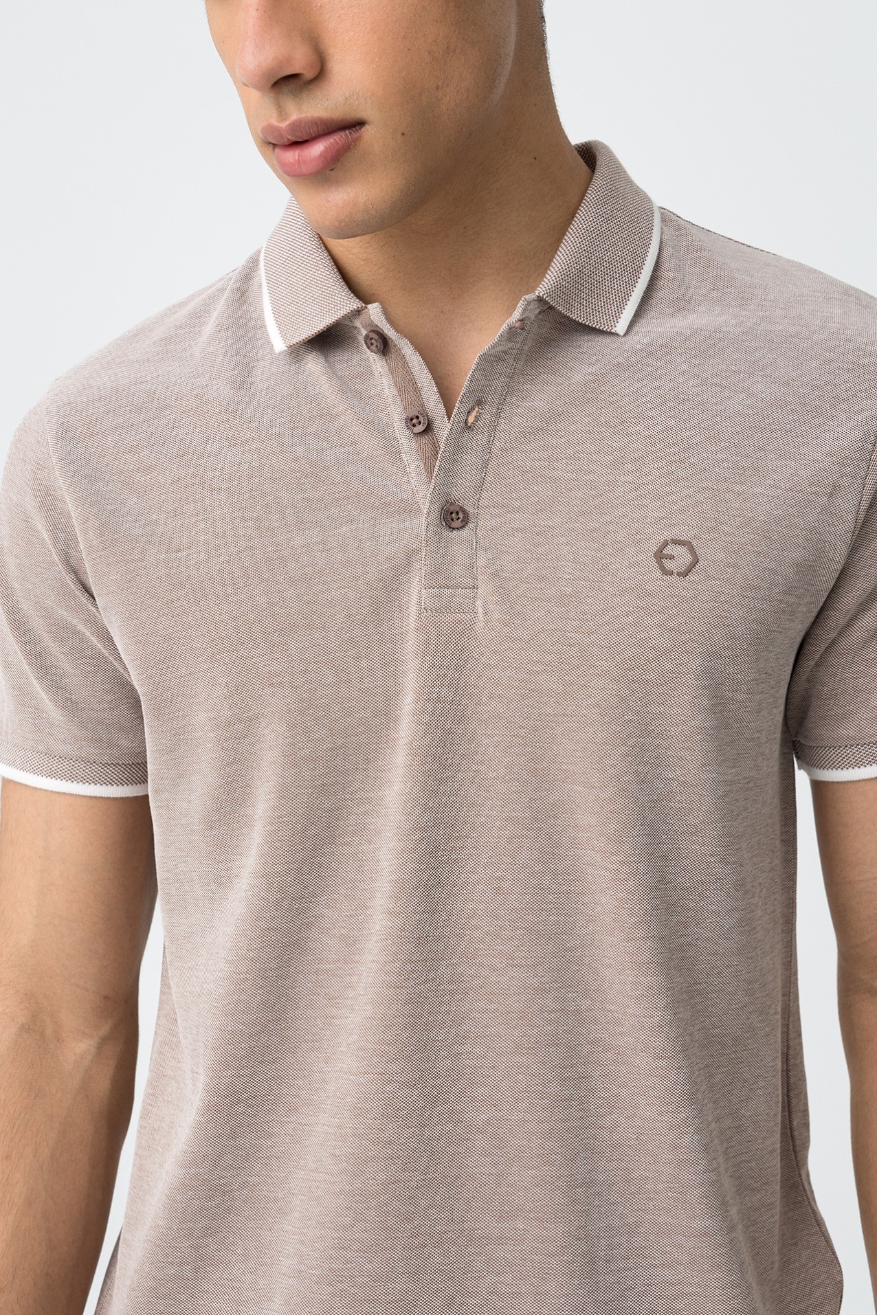 Polo Piqu Detalhe Estampado com Relevo