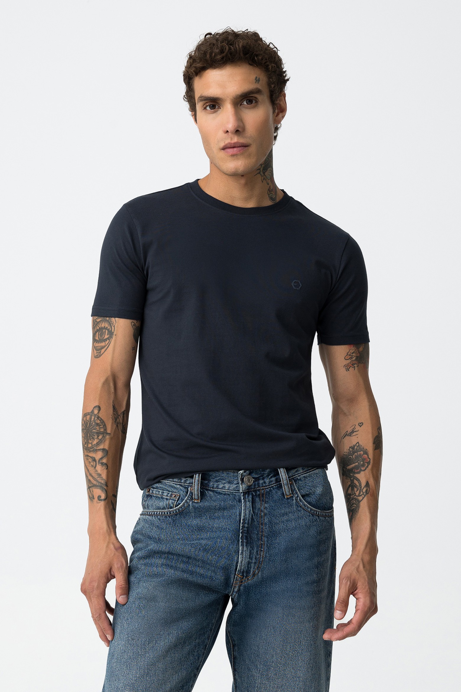 Camiseta Slim Azul Oscuro