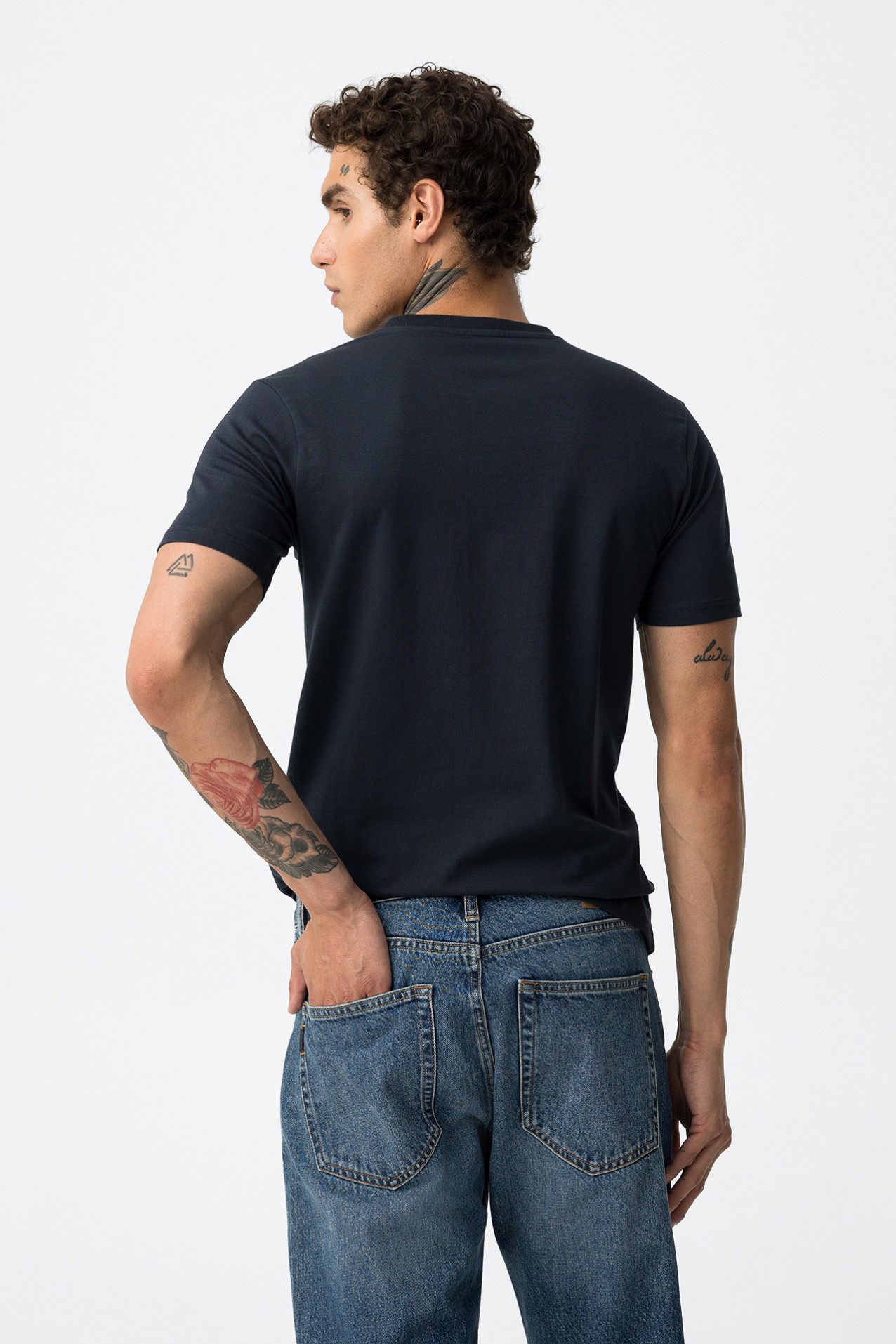 Camiseta Slim Azul Oscuro