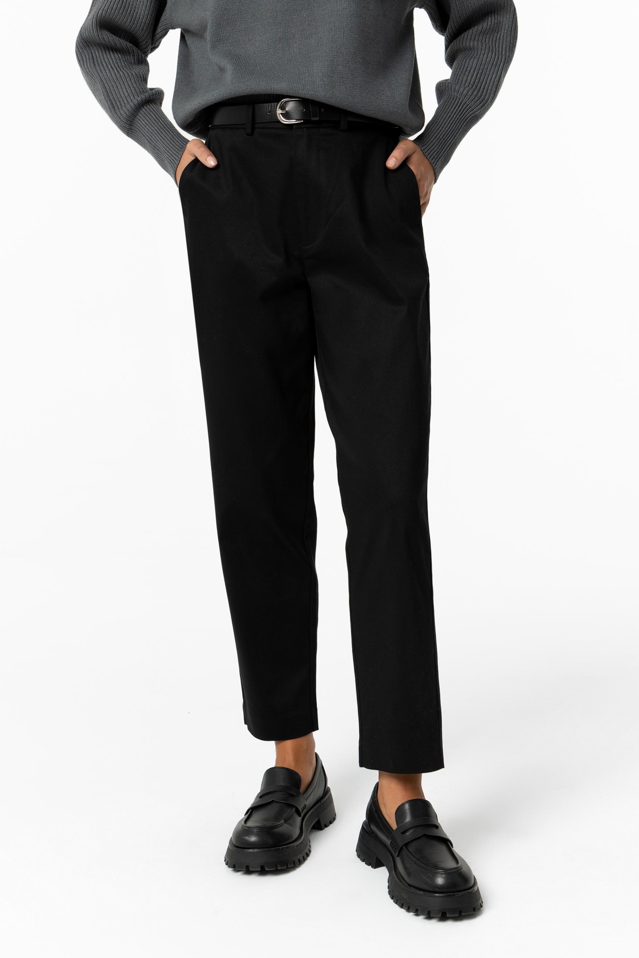 Pantalones a medida con cinturn