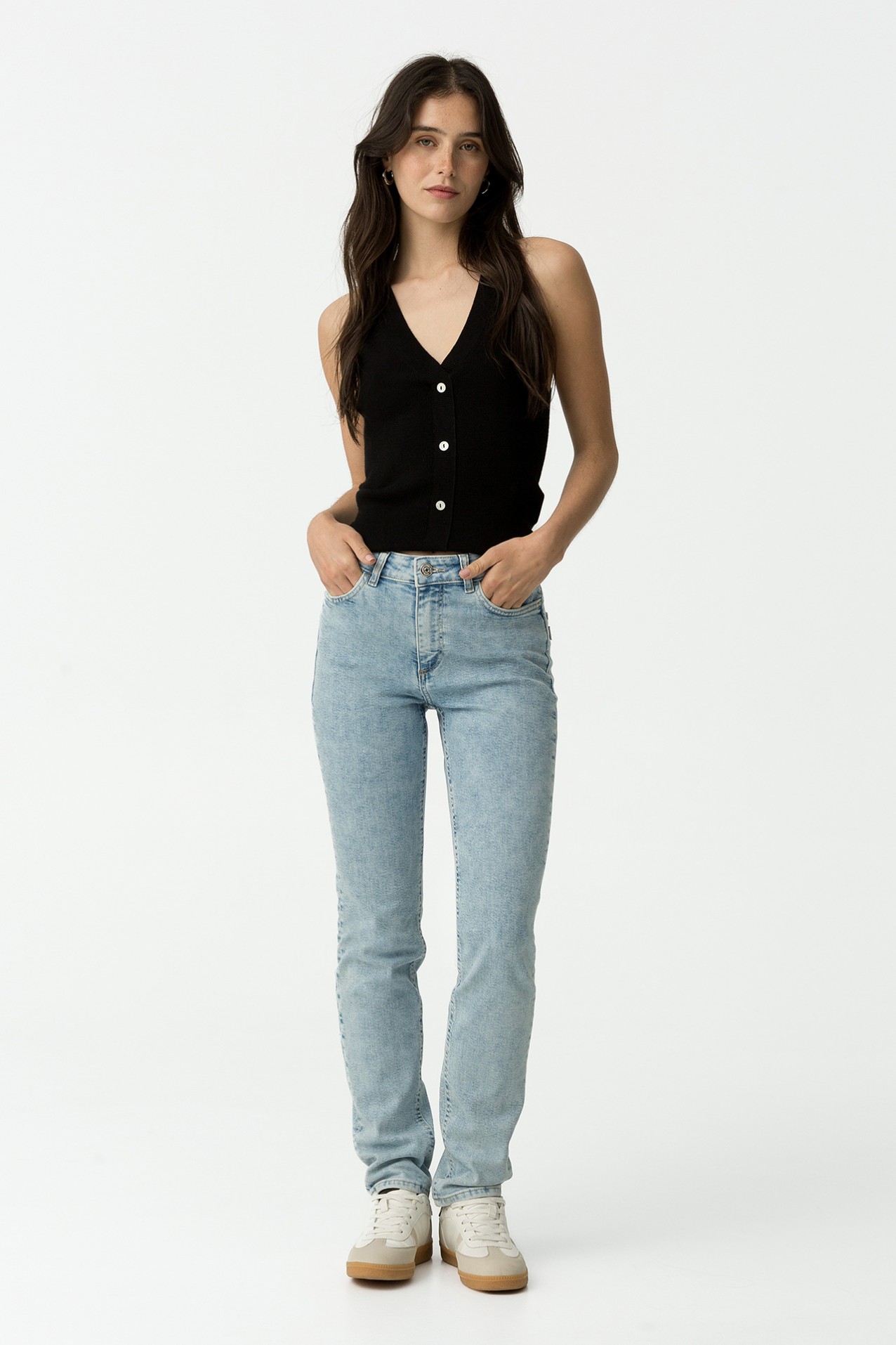 Vaqueros Jennifer de corte slim y talle alto