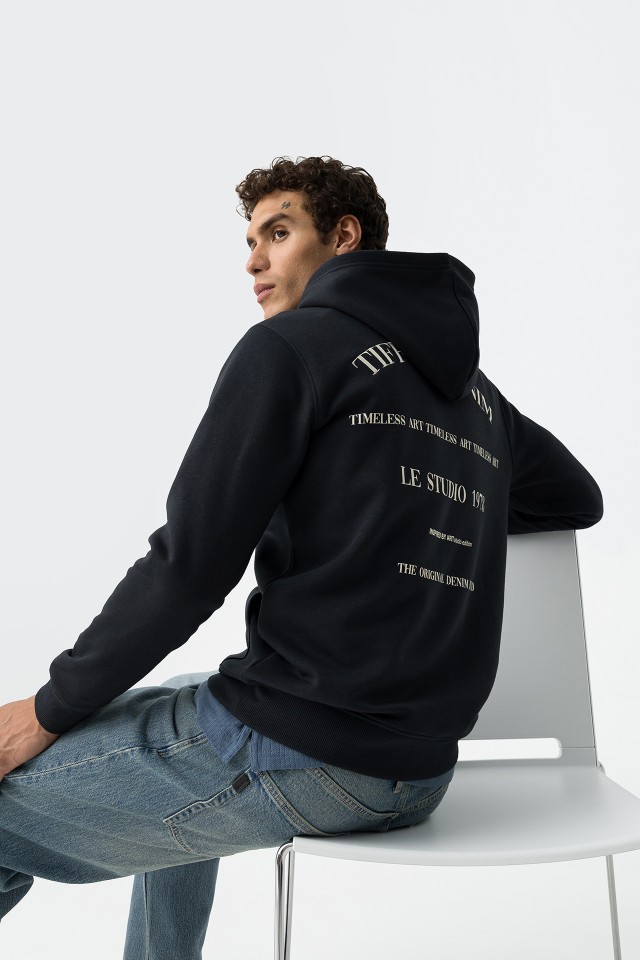 Hoodie Com Costas Bordadas