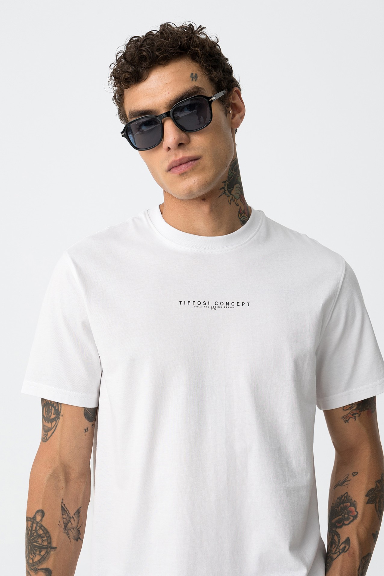 White Printed Back T-shirt