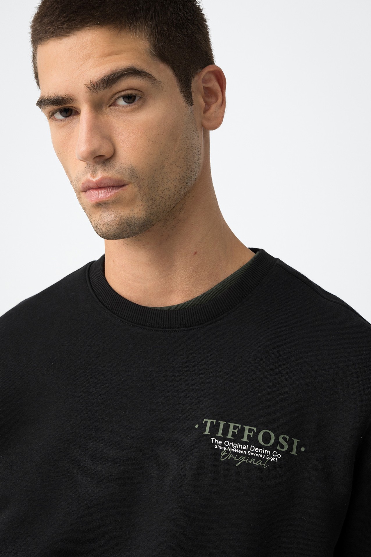 Sweatshirt With Message Print