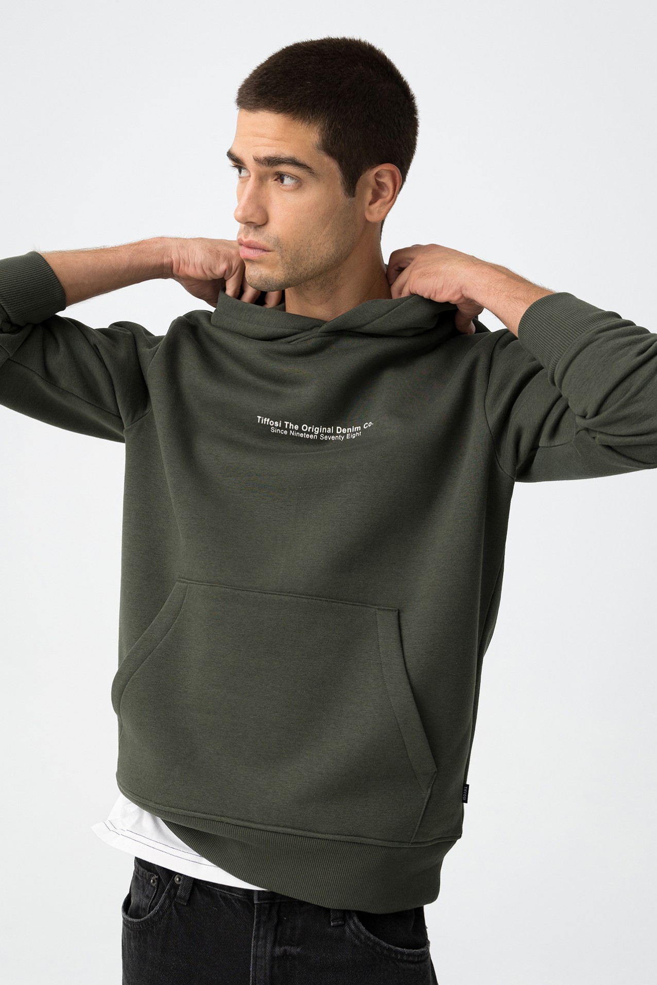 Hoodie Com Patch Bordado