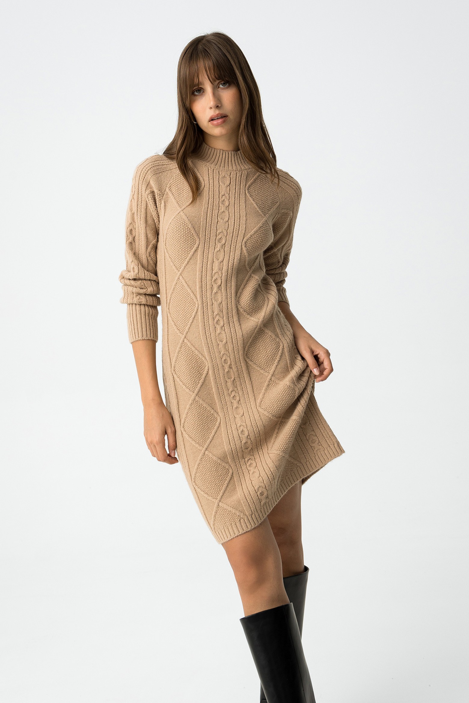 Slim cable knit dress