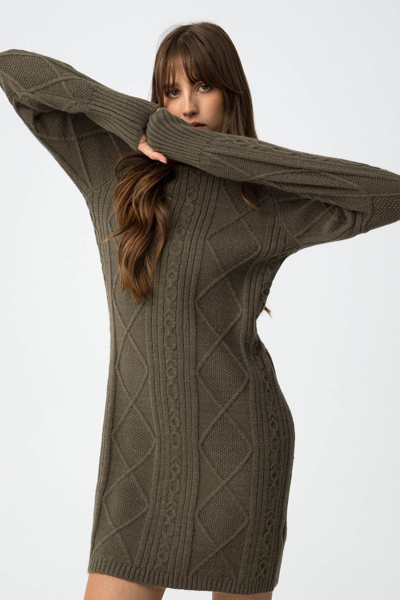 Slim cable knit dress