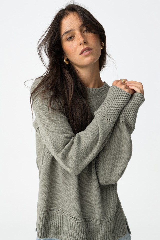 Camisola con detalles perforados