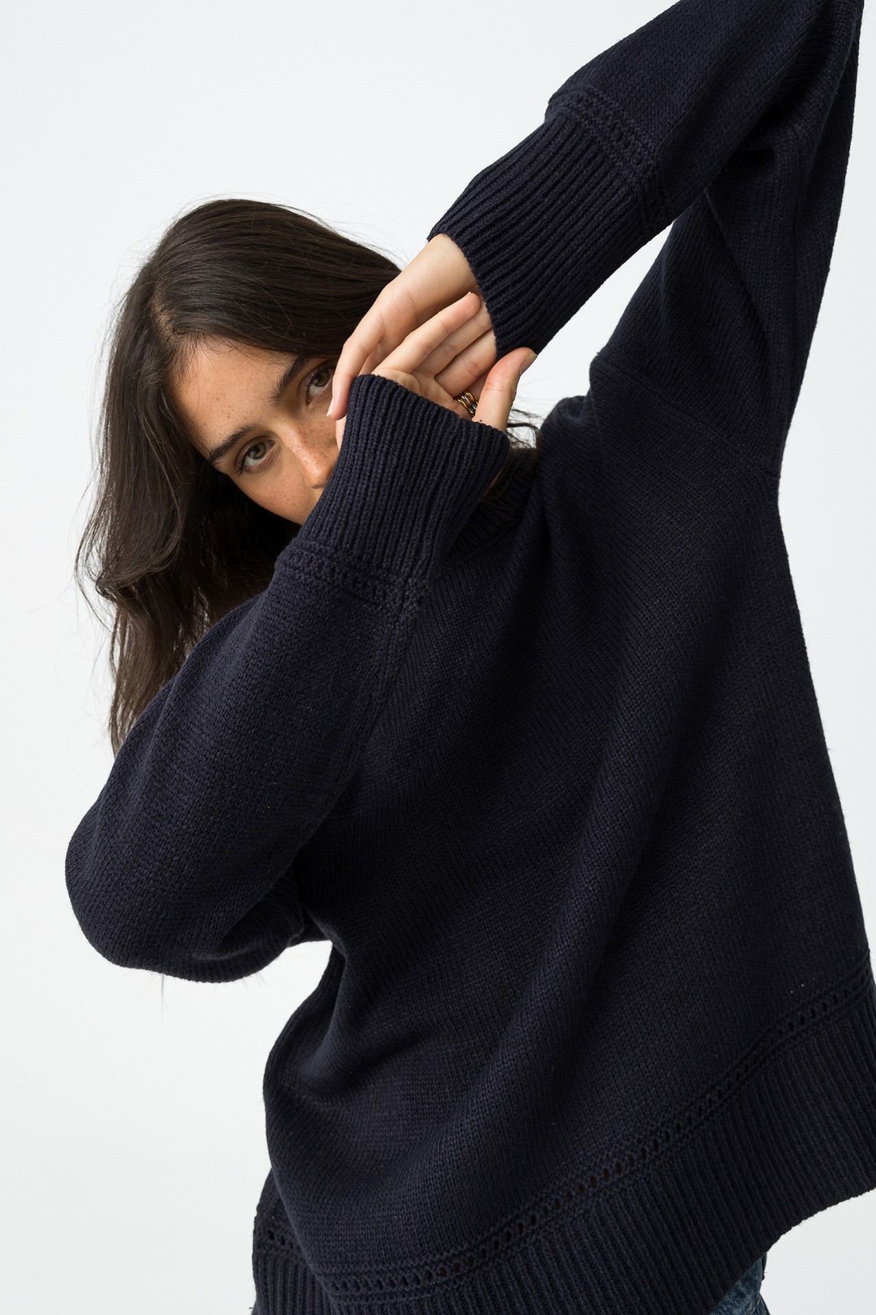 Camisola com Detalhes Perfurados