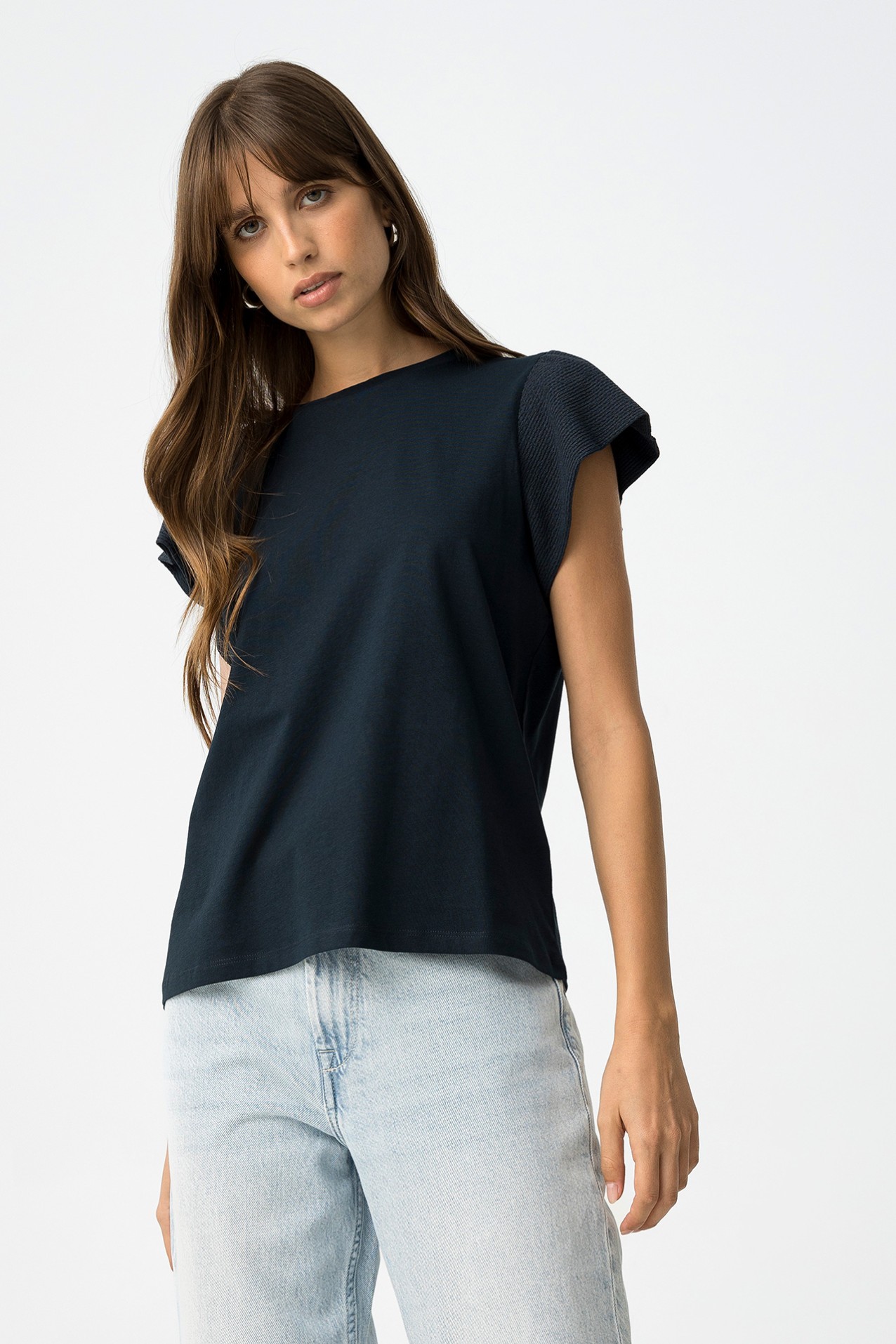 T-shirt com Folhos Texturizados