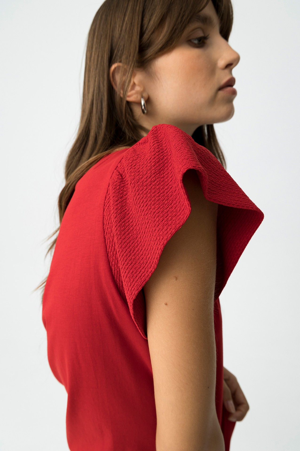 T-shirt com Folhos Texturizados