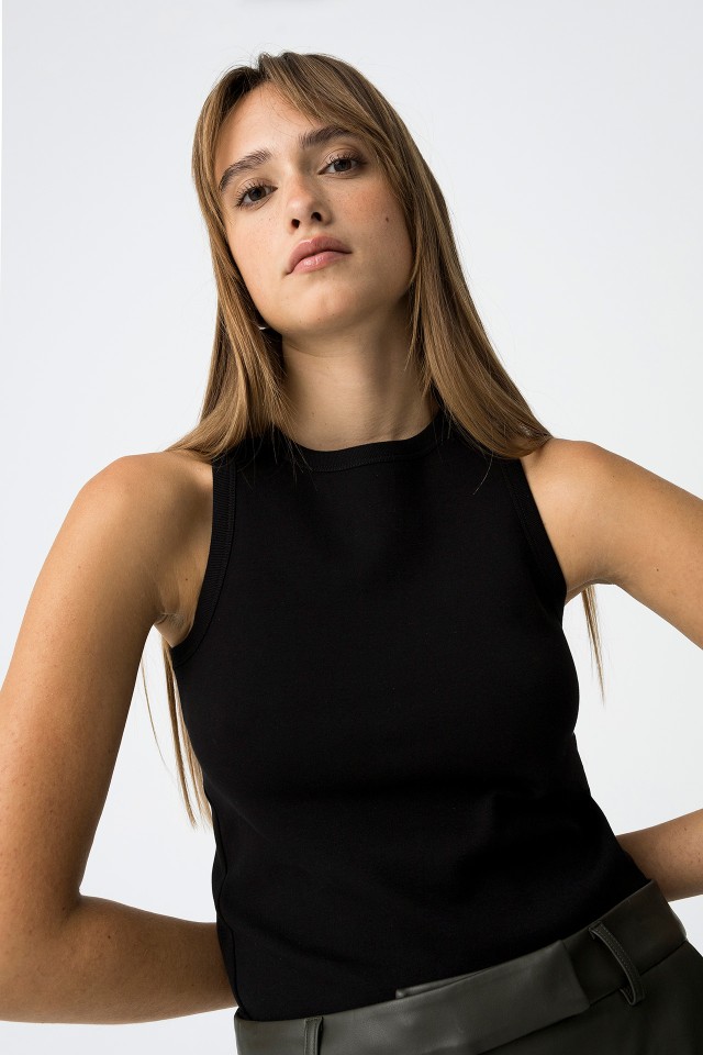 Top B�sico de Manga Cava