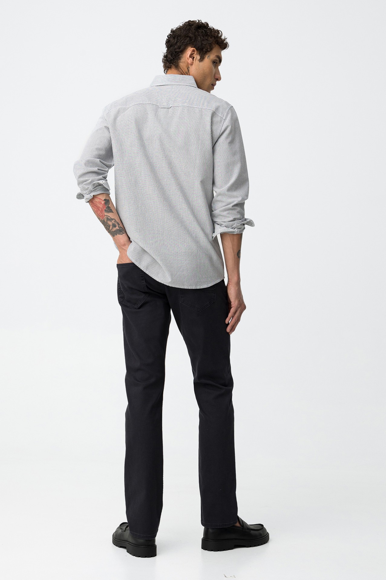 Leo Comfort Fit Jeans