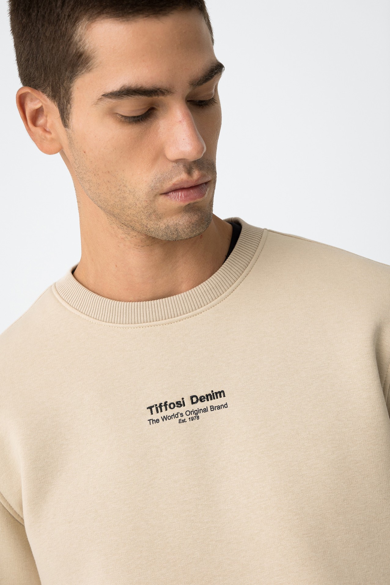 Sweatshirt com Bordado