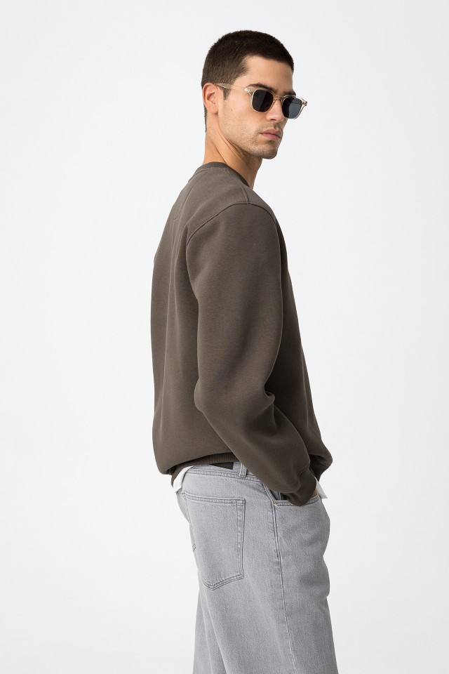 Sweatshirt com Bordado