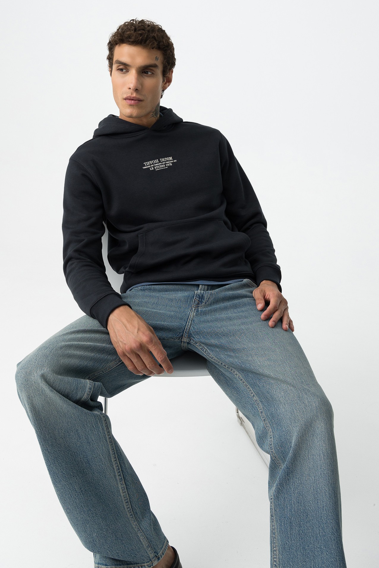 Thomas Loose Fit Jeans