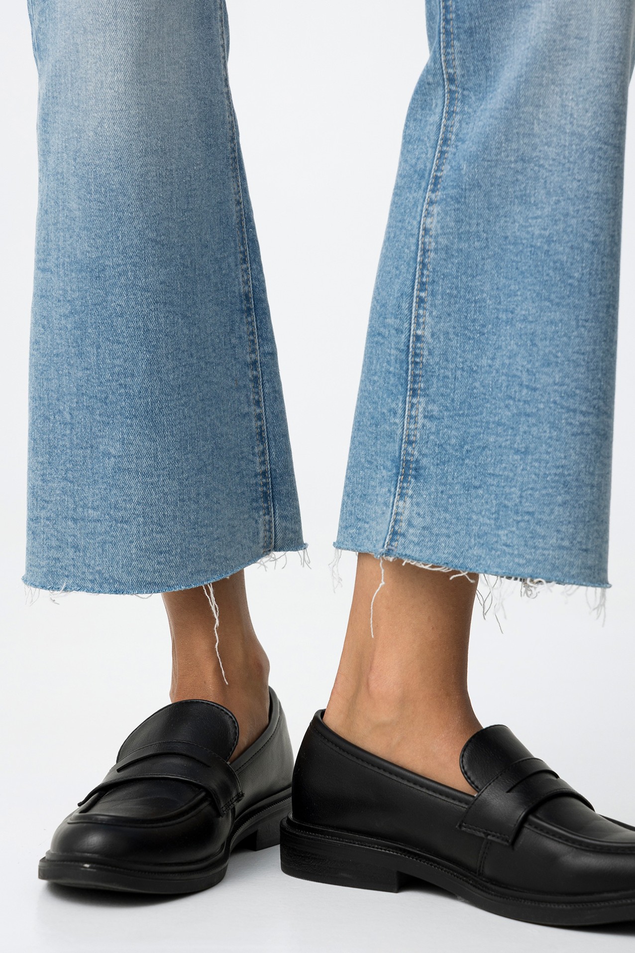 Megan Cropped Flare Jeans