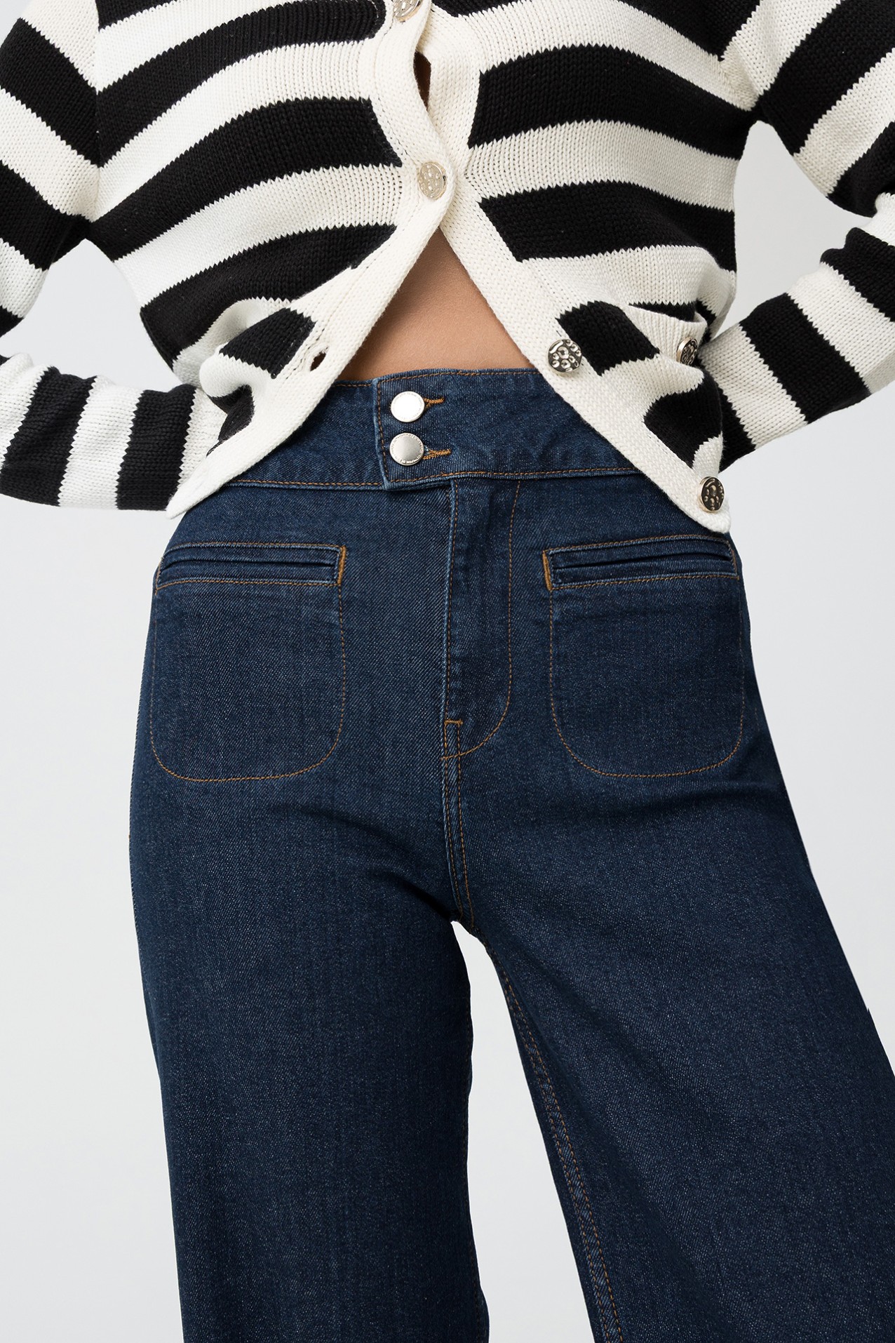 Olivia Comfort Straight Jeans