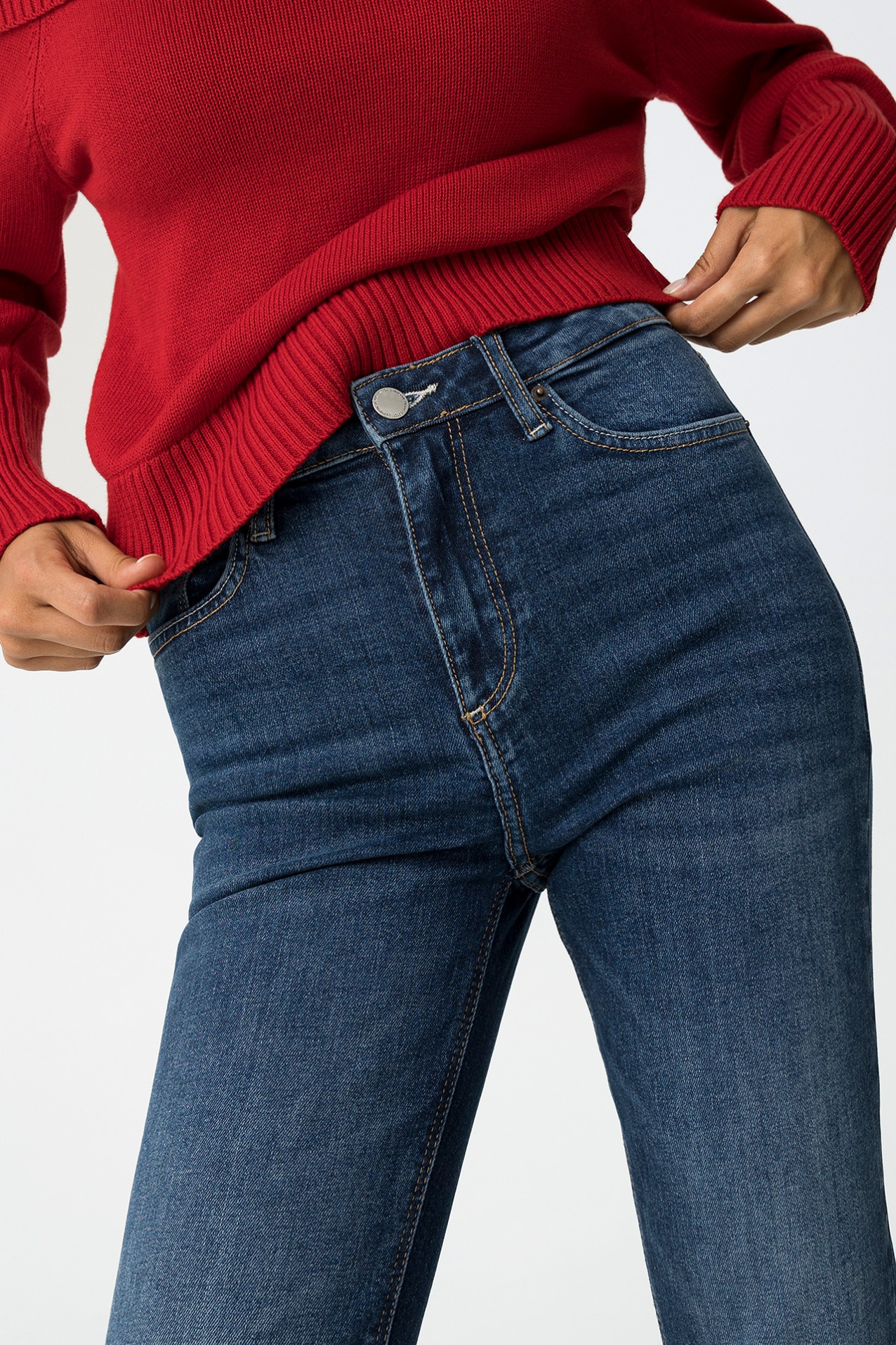Megan Cropped Flare Jeans