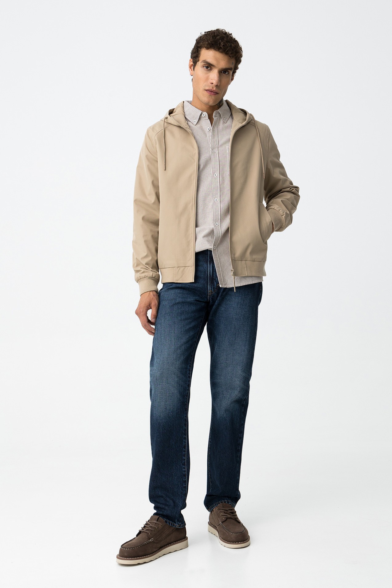 Casaco Regular com Capuz